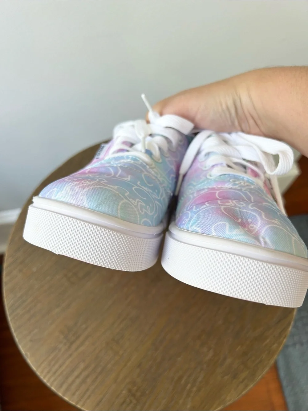 Heelys girls sneakers with interchangeable wheel in heel